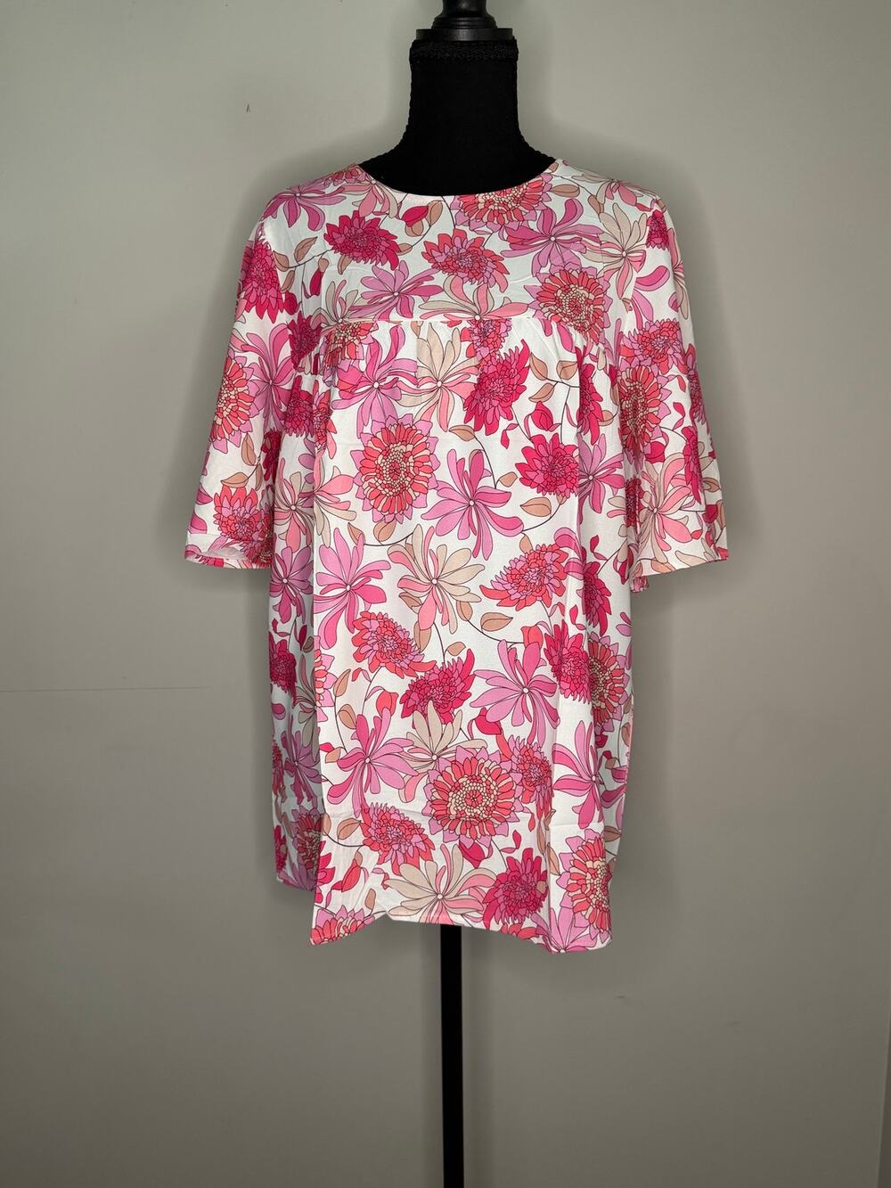 Luvamia Pink Floral Bell Sleeve Babydoll Blouse Size L NWT